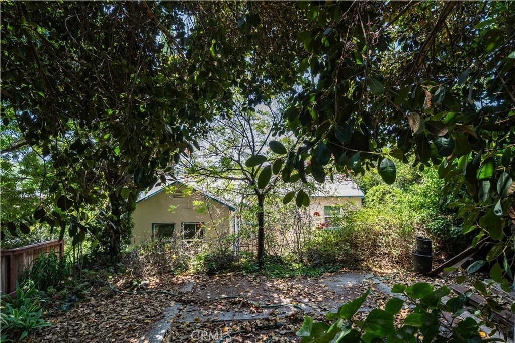 1616 Redcliff - Photo 45