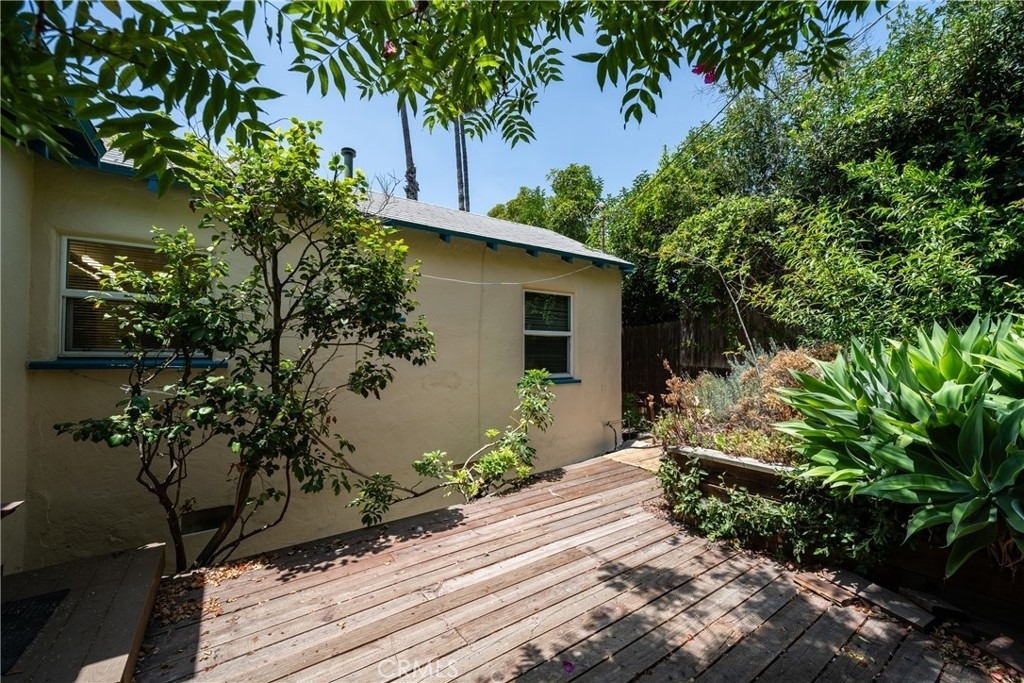 1616 Redcliff - Photo 42