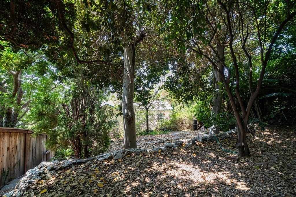 1616 Redcliff - Photo 44