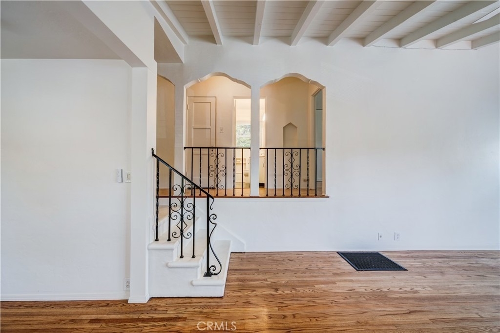 1616 Redcliff - Photo 15