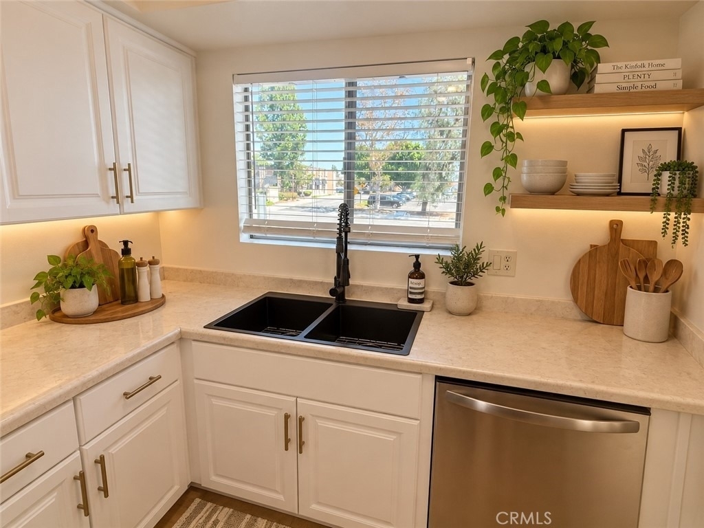 9385 Mesa Verde - Photo 9