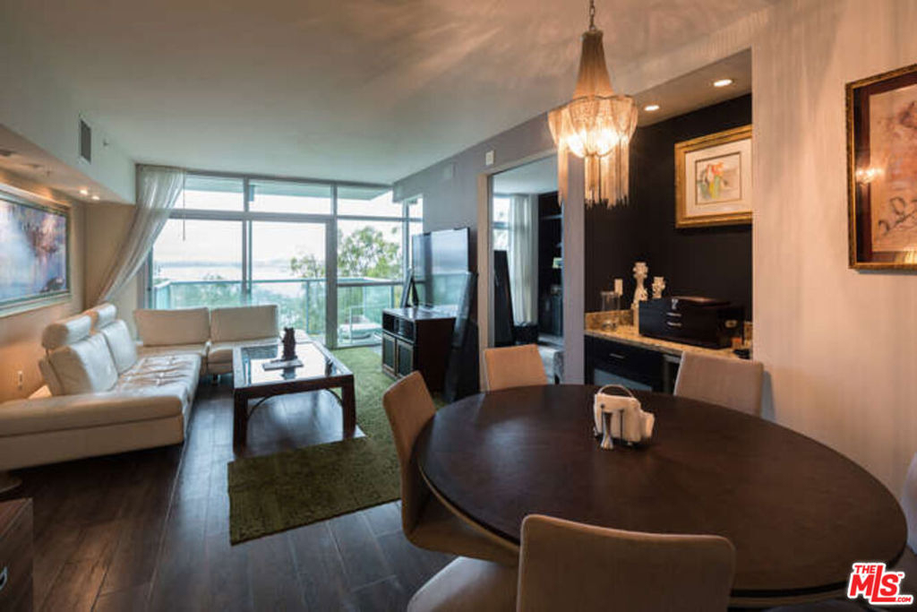 13700 Marina Pointe Drive - Photo 5
