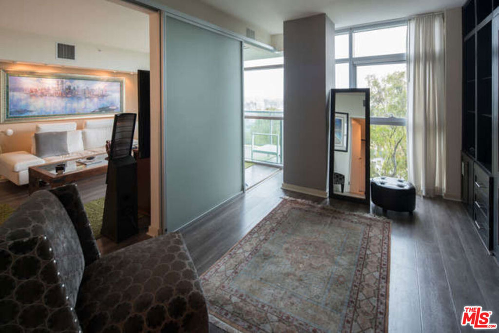 13700 Marina Pointe Drive - Photo 11