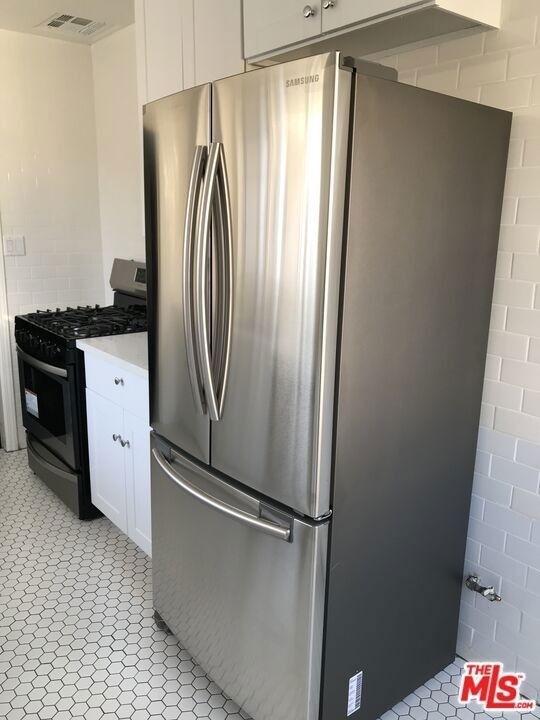 1843 S Beverly Glen Boulevard - Photo 8