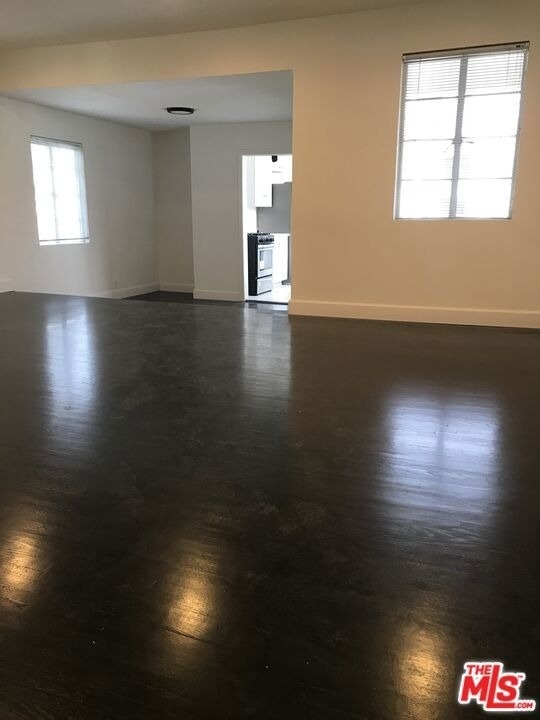 1843 S Beverly Glen Boulevard - Photo 10
