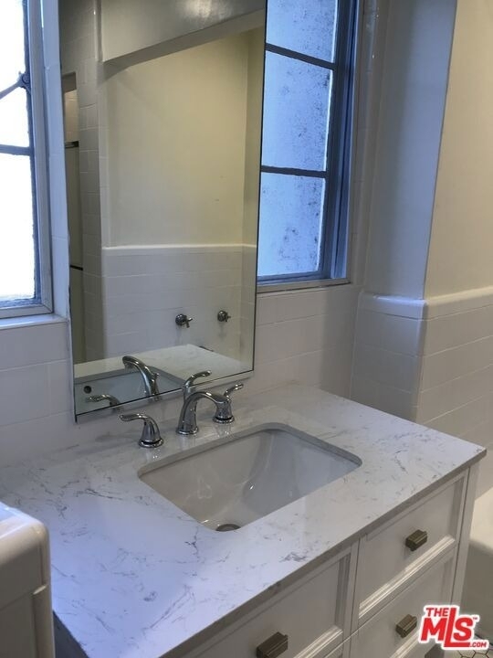 1843 S Beverly Glen Boulevard - Photo 13