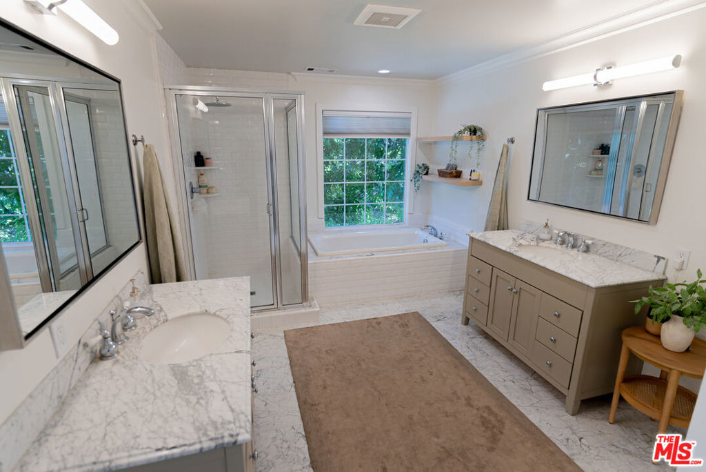 4749 Norwich Avenue - Photo 19