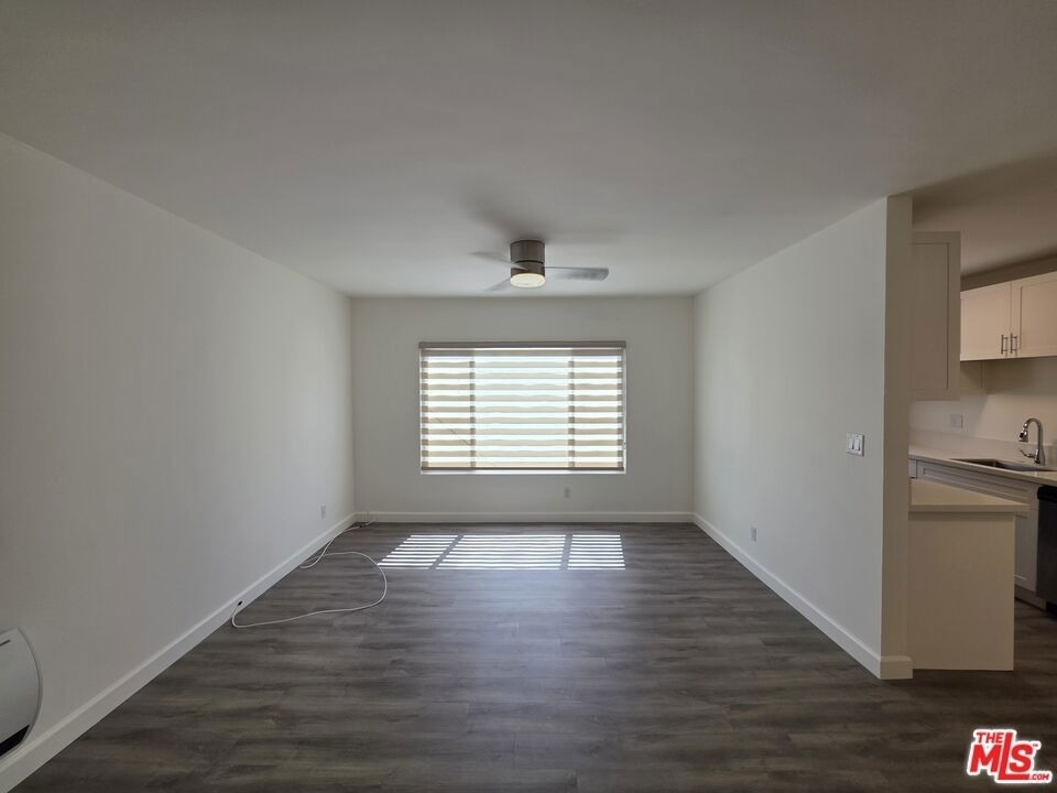 1625 Franklin Street - Photo 2
