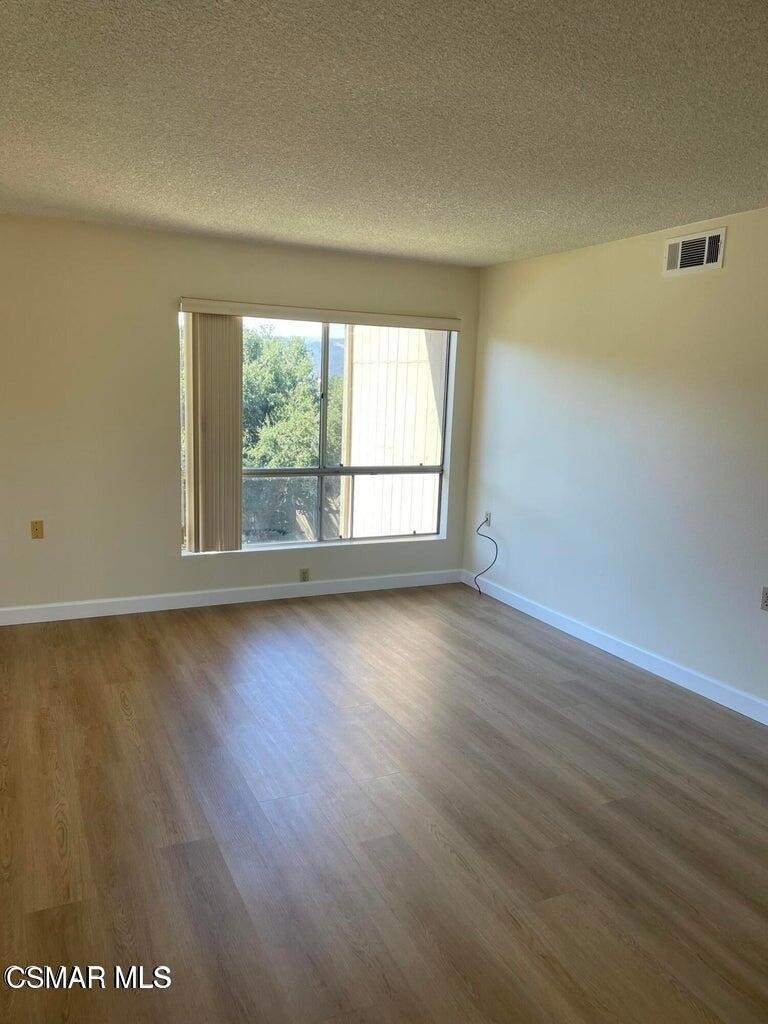 286 Oakleaf Drive - Photo 2