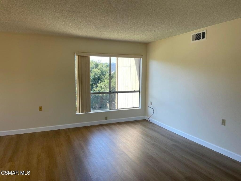 286 Oakleaf Drive - Photo 1