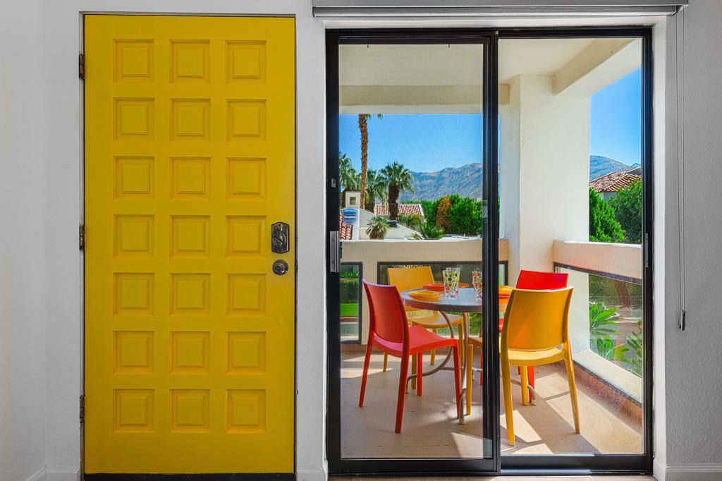255 E Avenida Granada - Photo 1