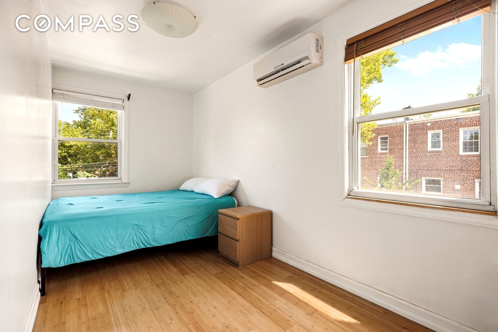 12th Avenue - Photo 12