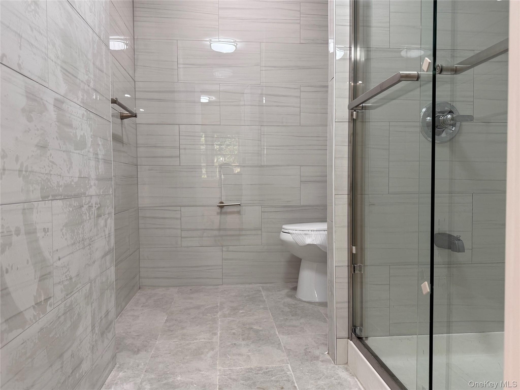164 84 Ave - Photo 4