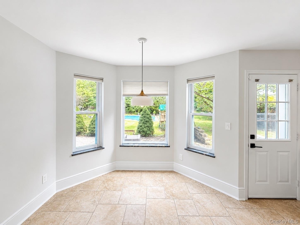 65 Mayfair Road - Photo 9