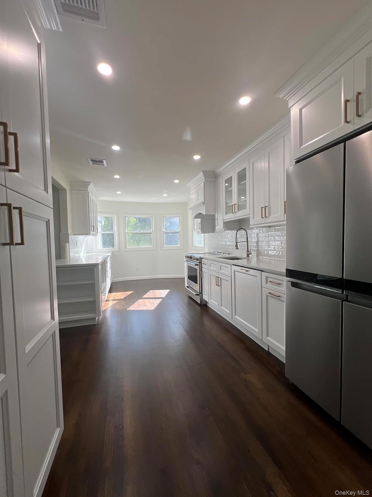19 Bunkerhill Drive - Photo 6