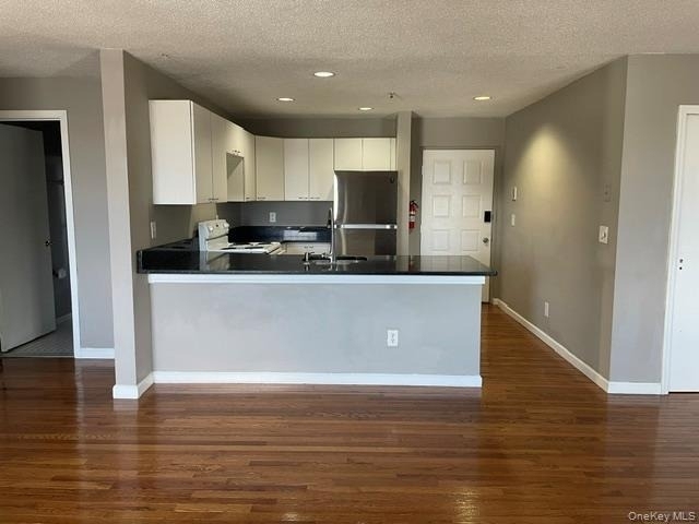 202 Main Street - Photo 2