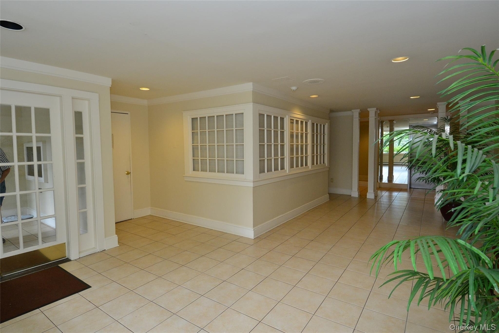 1 Consulate Drive - Photo 2