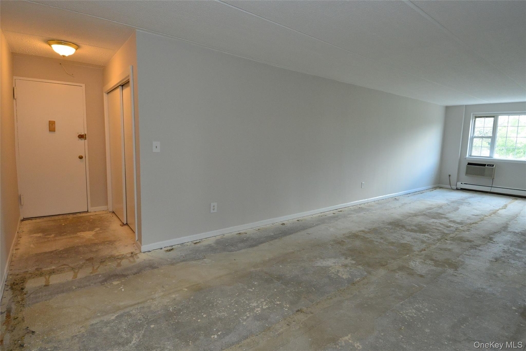 1 Consulate Drive - Photo 6