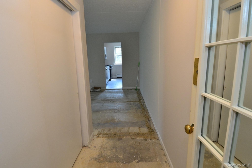 1 Consulate Drive - Photo 4