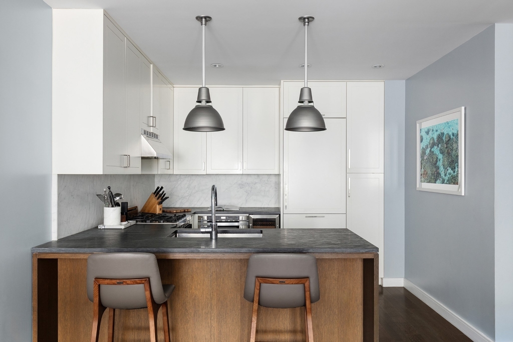 345 Carroll Street - Photo 1