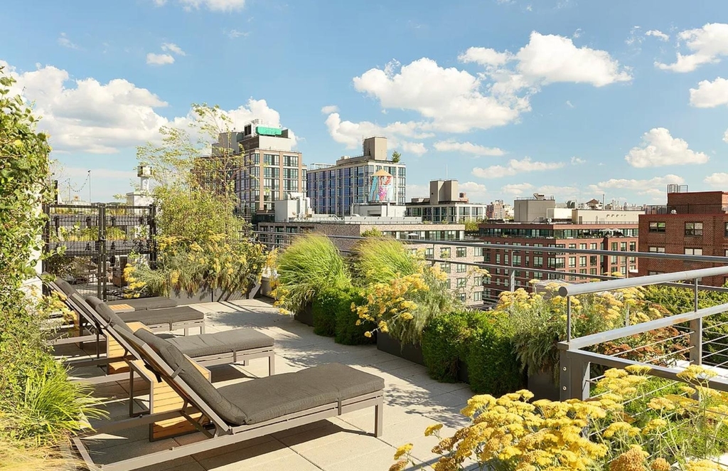 345 Carroll Street - Photo 8