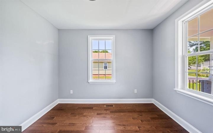 112 Hoyt Street - Photo 11