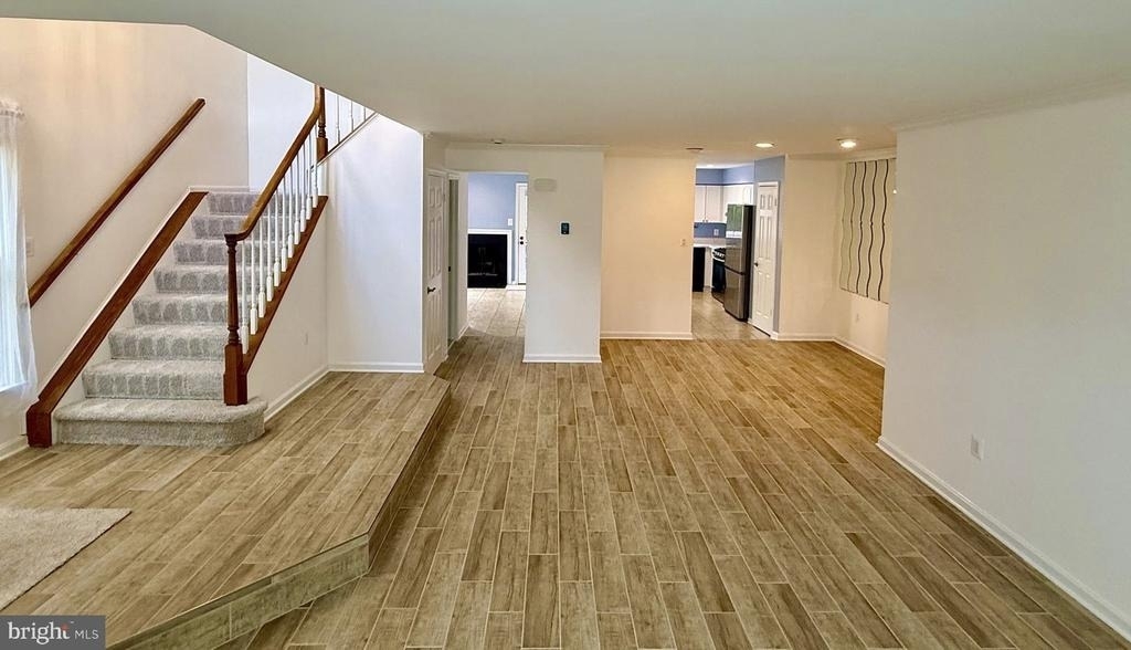 21780 Canfield Terrace - Photo 4