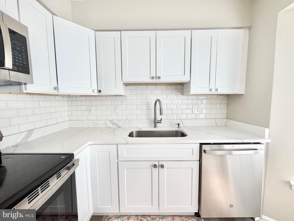 5941 Heritage Drive - Photo 1