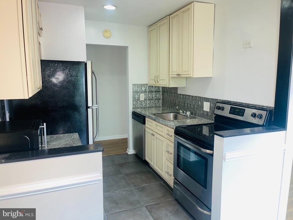 6431 Richmond Highway - Photo 12