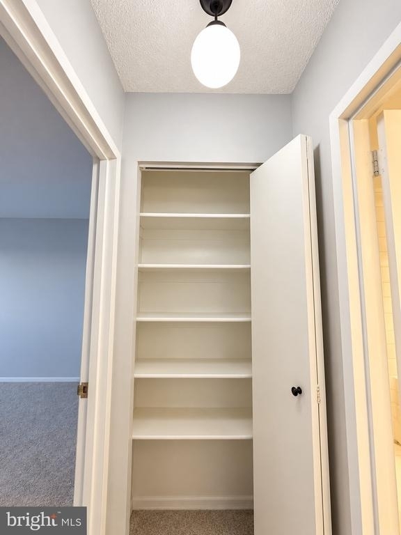 2059 Huntington Avenue - Photo 8