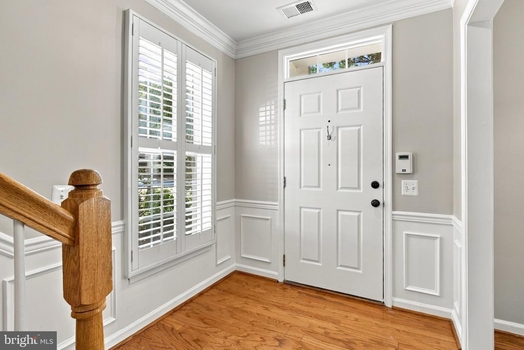 1401 Roundhouse Lane - Photo 1