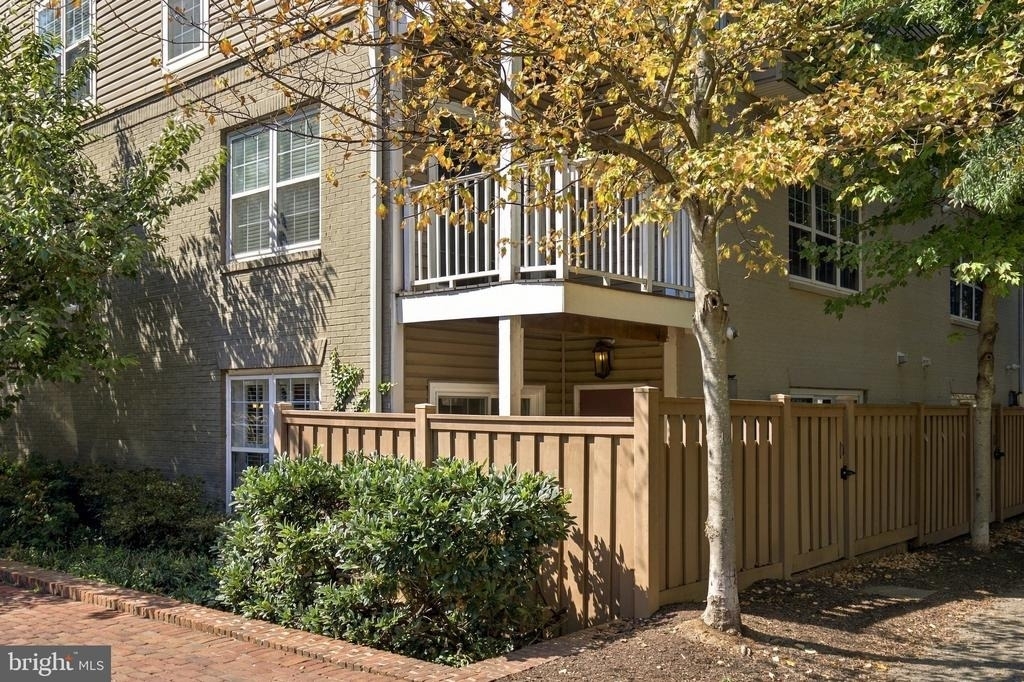 1401 Roundhouse Lane - Photo 25