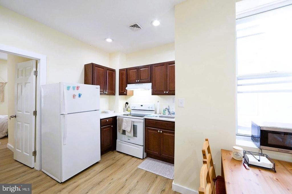 1558 N Randolph Street - Photo 18