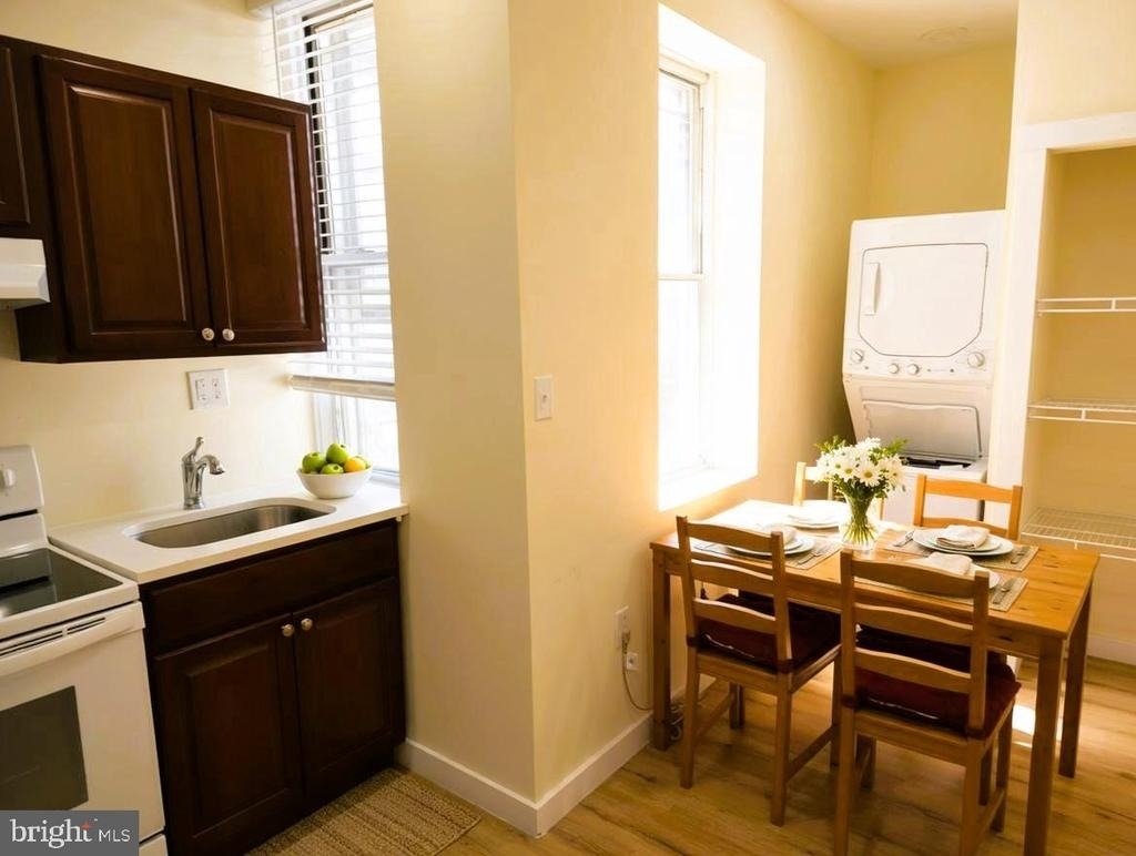 1558 N Randolph Street - Photo 19