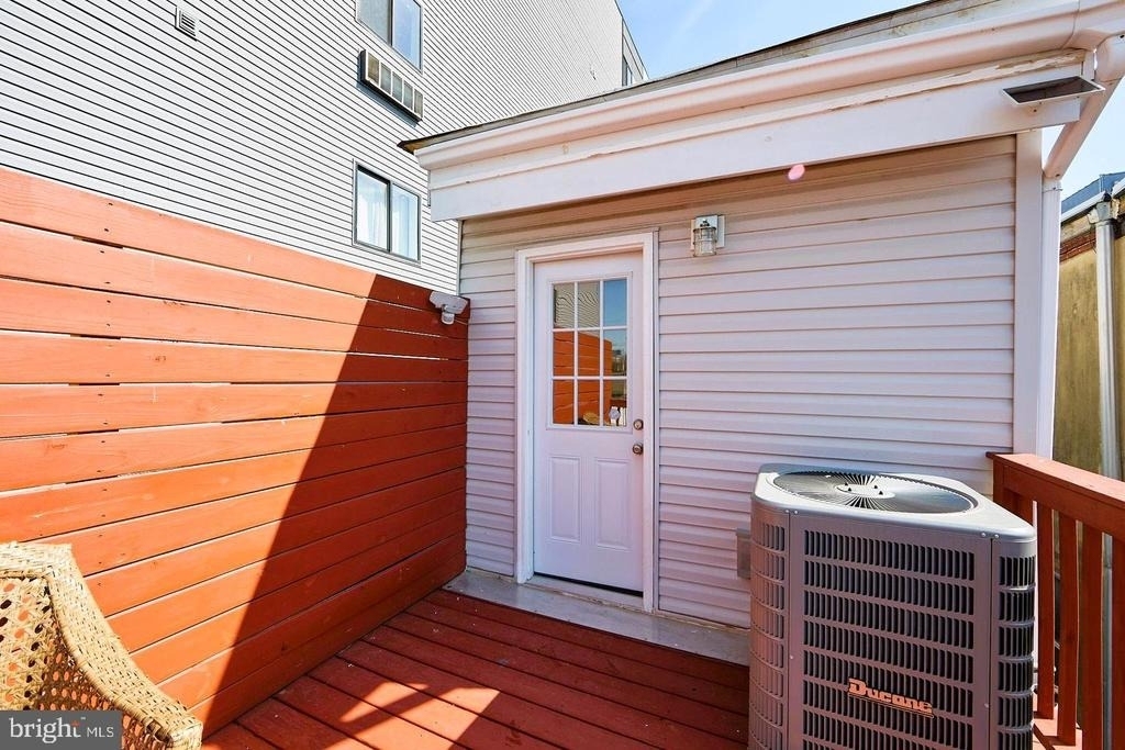 1558 N Randolph Street - Photo 26