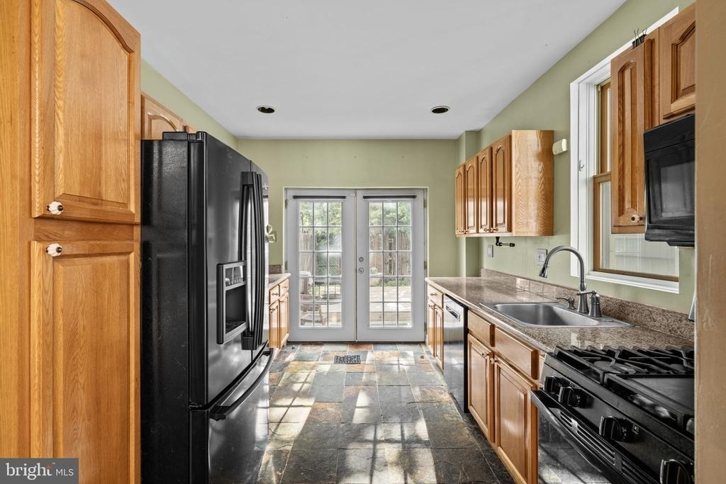 1932 E Arizona Street - Photo 12