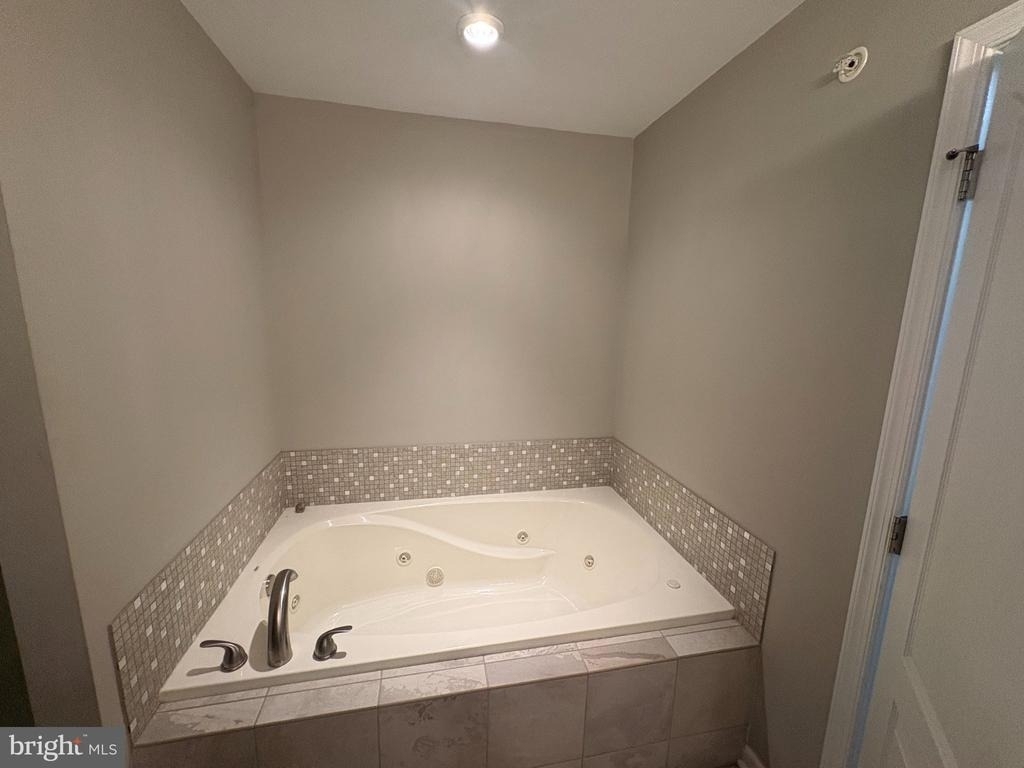152 High Point Avenue - Photo 6