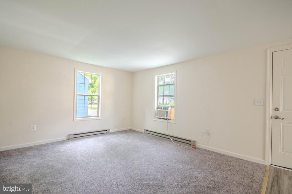 403 Newton Terrace - Photo 6