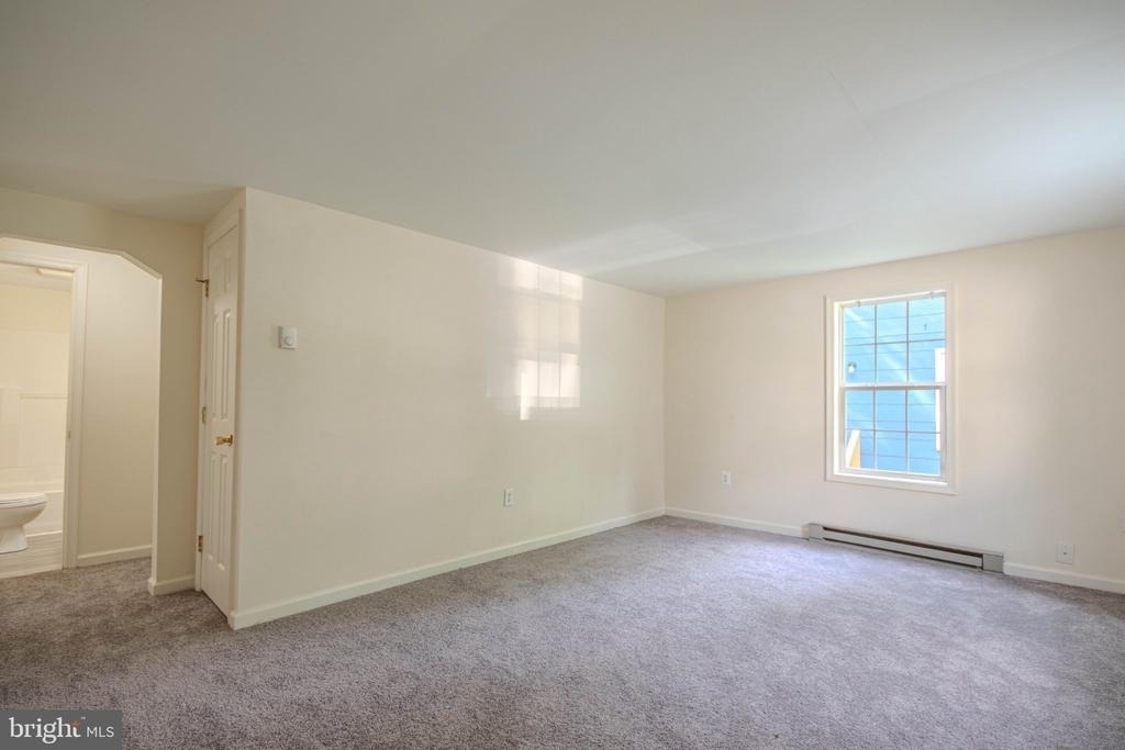 403 Newton Terrace - Photo 5
