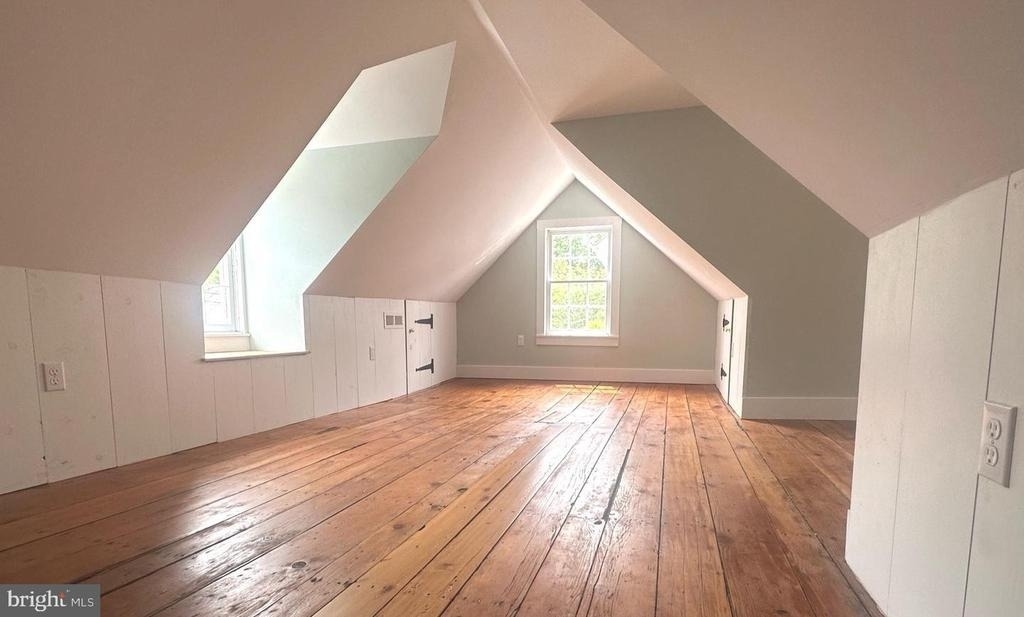 102 Locust Street - Photo 16