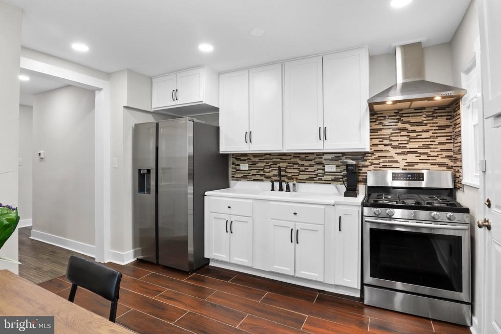 720 Sheridan Street - Photo 12
