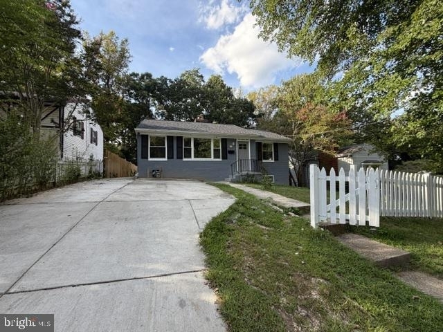 128 Whitmoor Terrace - Photo 0