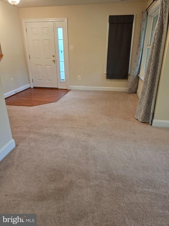 8502 Pamela Way - Photo 3