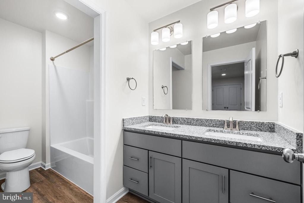 900 Gilbert Road - Photo 17