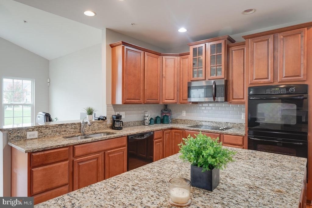 3676 Clairton Street - Photo 15
