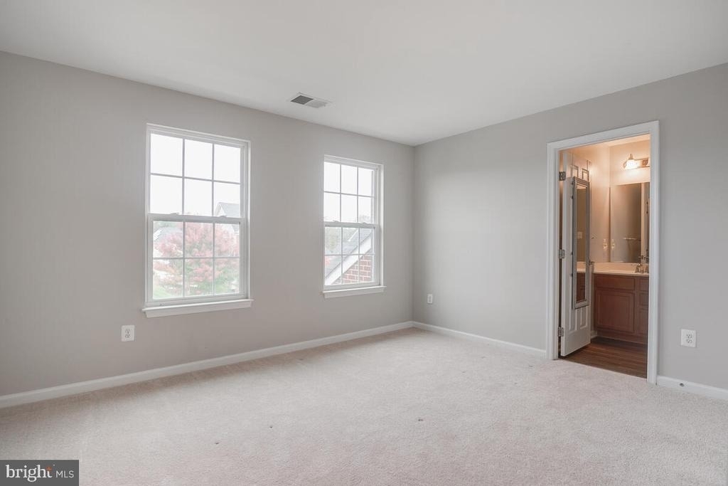 3676 Clairton Street - Photo 23