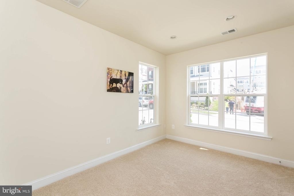 19 Willow Avenue - Photo 32