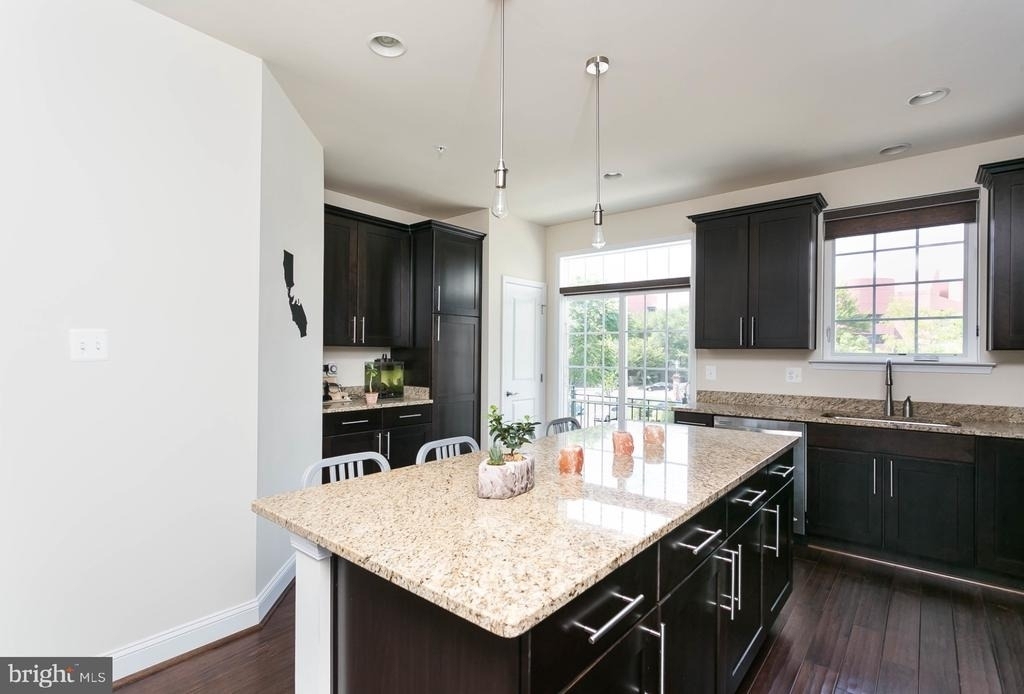 19 Willow Avenue - Photo 12