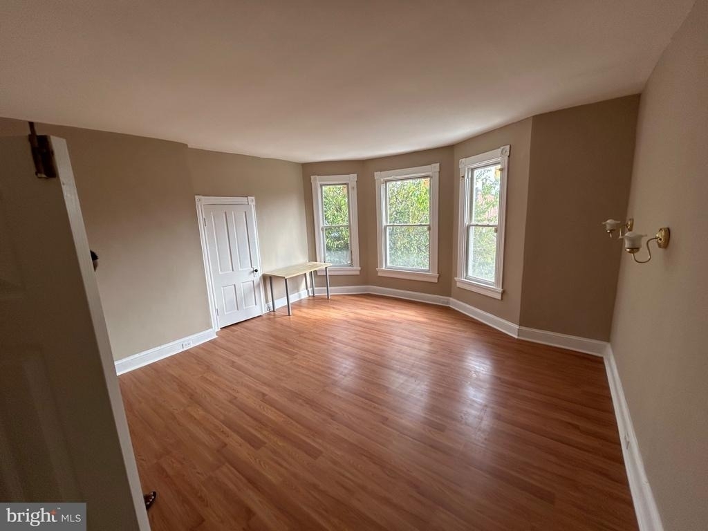 514 E 41st Street - Photo 0