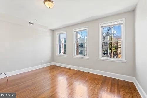 3742 12th Street Ne - Photo 0